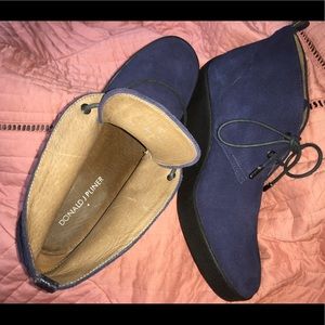 Donald J PlinerBlue Lowe Suede Bootie (EUC)